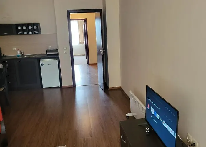 Royal Towers Lift Area בנסקו