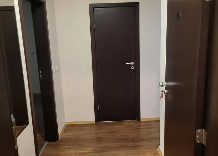 Royal Towers Lift Area *